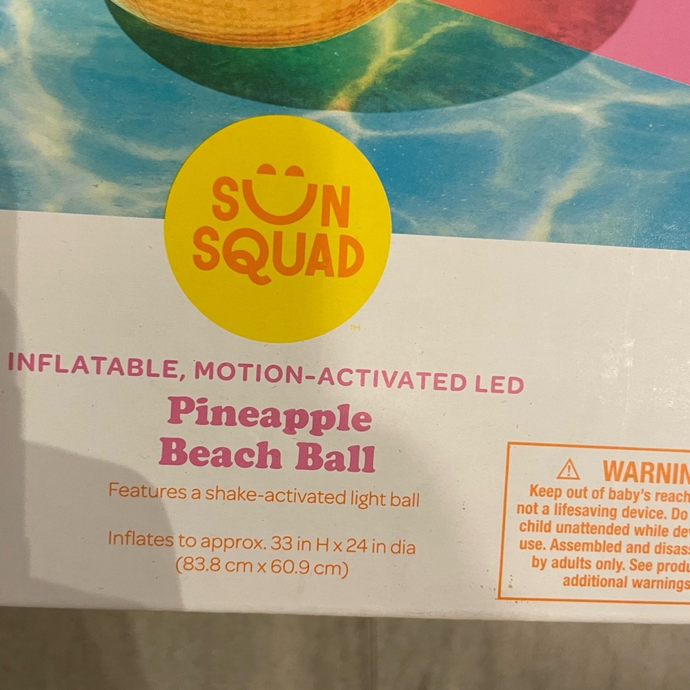 Orange Pineapple inflatable motion-activated LED Beach Ball New - Picture 2 of 4